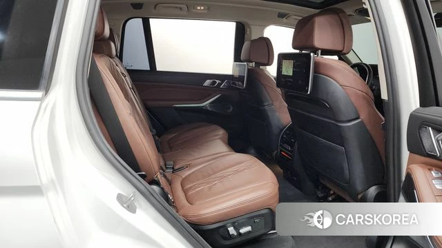 BMW X7 (G07) 2021 Белый из Кореи, фото 2