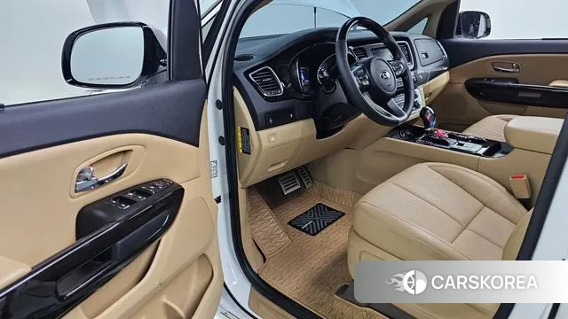 Kia The New Carnival 2019 Белый из Кореи, фото 2