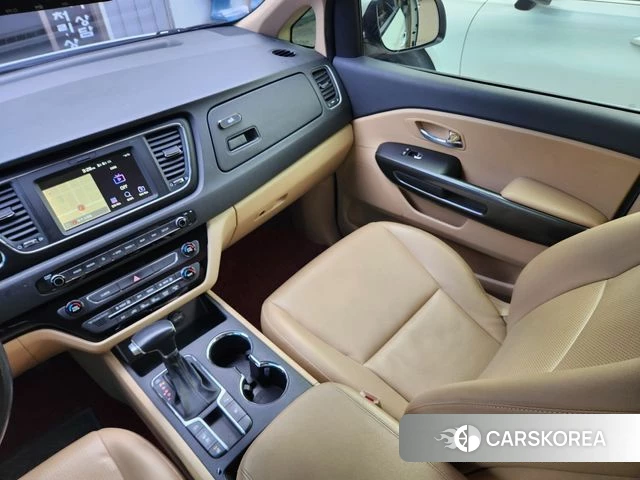 Kia The New Carnival 2019 Белый из Кореи, фото 2