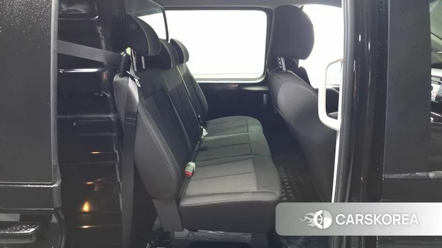 Hyundai Staria 2024 Черный из Кореи, фото 2
