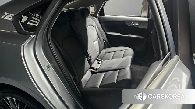 Kia The New K3 2nd generation 2021 Серый из Кореи, фото 2