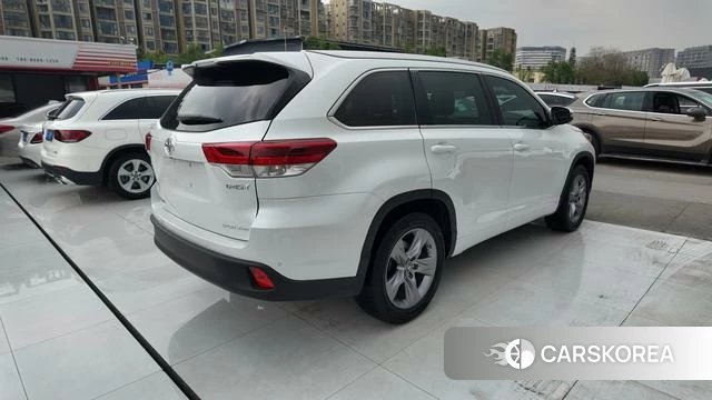 Toyota Highlander 2021 Белый из Китая, фото 2