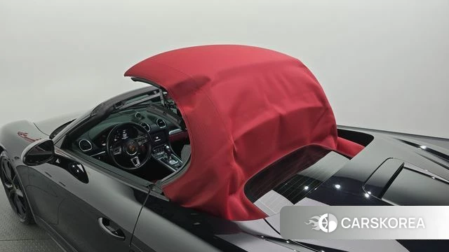 Porsche 718 Boxster 2019 Черный из Кореи, фото 2