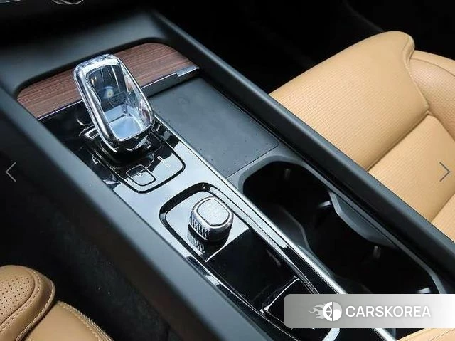 Volvo XC60 second Generation 2021 Синий из Кореи, фото 2