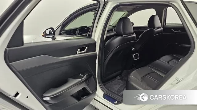 Kia K5 3rd generation 2023 Белый из Кореи, фото 2