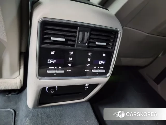 Porsche Cayenne (PO536) 2021 Серебряный из Кореи, фото 2