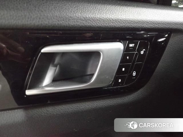 Porsche Cayenne (PO536) 2019 Черный из Кореи, фото 2