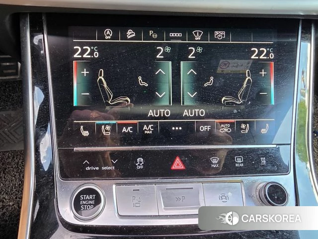 Audi Q8 (4M) 2021 Белый из Кореи, фото 2