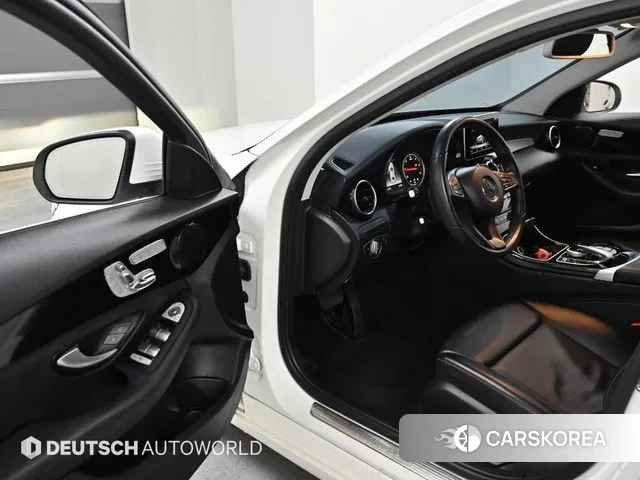 Mercedes-Benz C-Class W205 2018 Белый из Кореи, фото 2