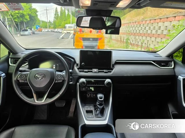 Toyota RAV4 5th Generation 2023 Белый из Кореи, фото 2