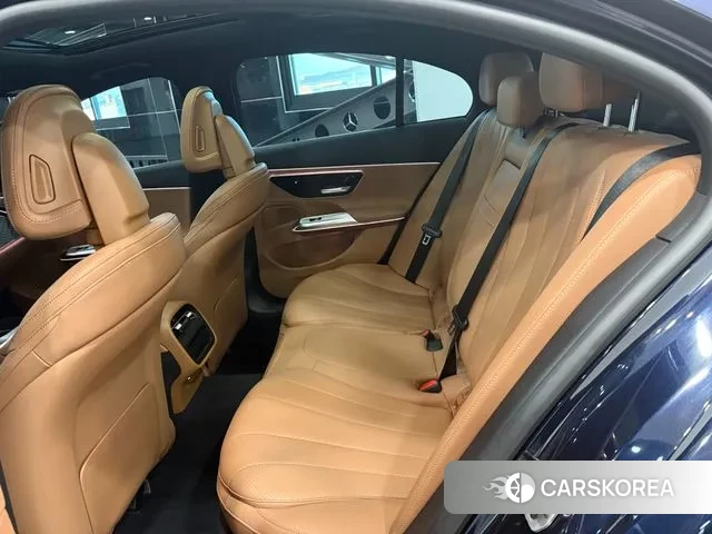 Mercedes-Benz E-Class W214 2024 Синий из Кореи, фото 2