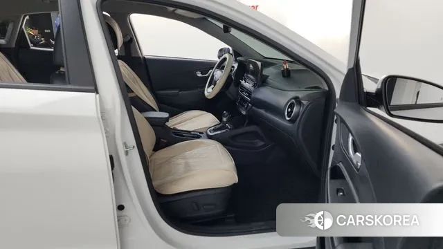 Hyundai The New Kona 2021 Белый из Кореи, фото 2