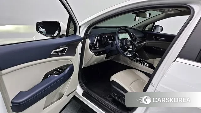 Kia Sportage 5th Generation 2022 Белый из Кореи, фото 2