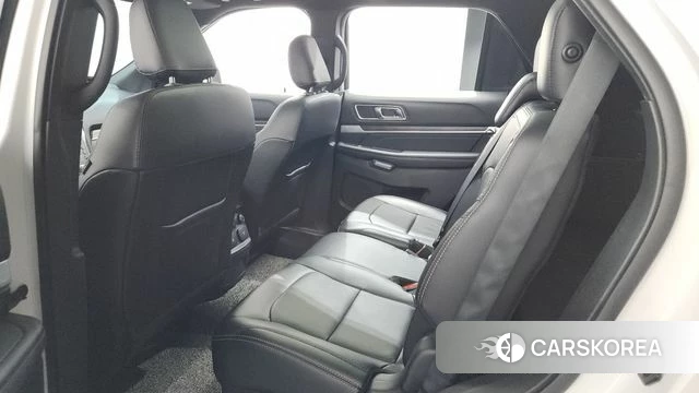 Ford Explorer 2019 Белый из Кореи, фото 2