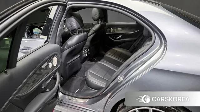 Mercedes-Benz E-Class W213 2022 Серый из Кореи, фото 2