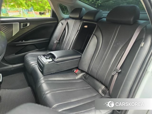 Kia K8 2022 Серебристо-серый из Кореи, фото 2