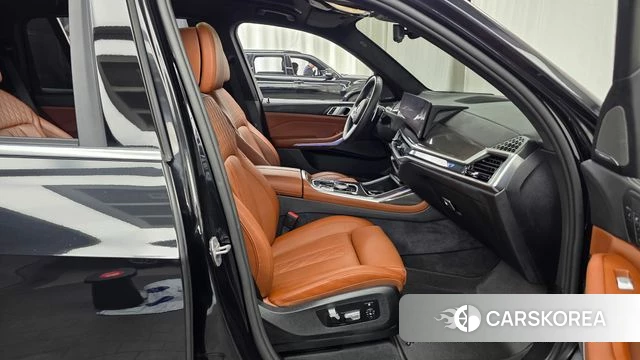 BMW X7 (G07) 2025 Черный из Кореи, фото 2