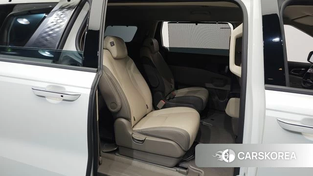 Kia The New Carnival 4th Generation 2025 Белый из Кореи, фото 2