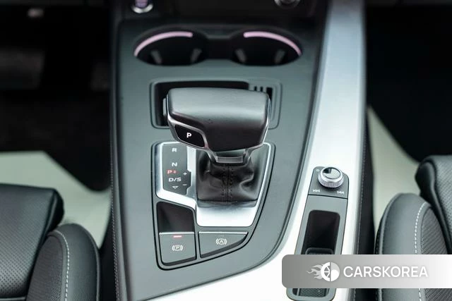 Audi A4L 2023 Белый из Китая, фото 2