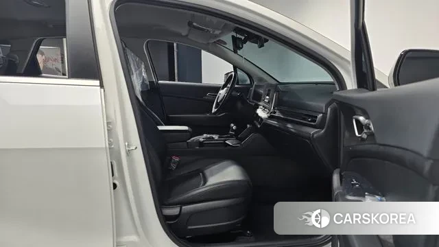 Kia Sportage 5th Generation 2024 Белый из Кореи, фото 2