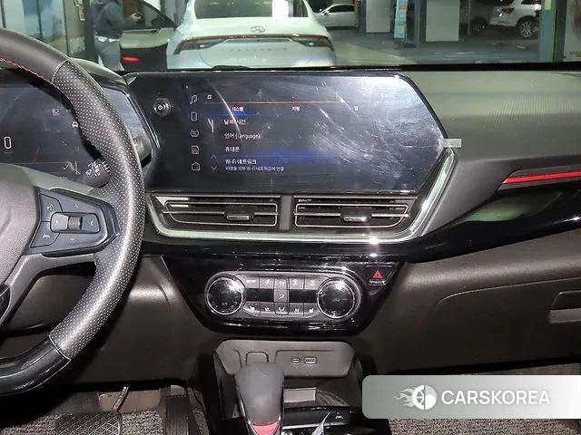 Chevrolet (GM Daewoo) Trax Crossover 2023 Зеленый из Кореи, фото 2