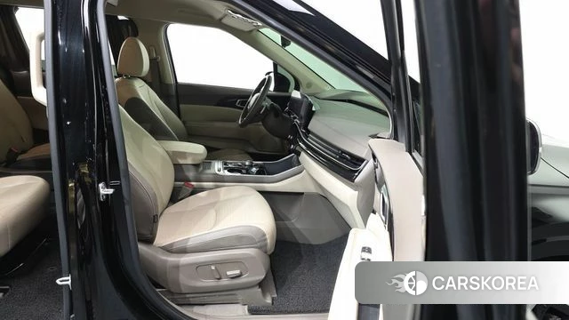 Kia The New Carnival 4th Generation 2024 Черный из Кореи, фото 2