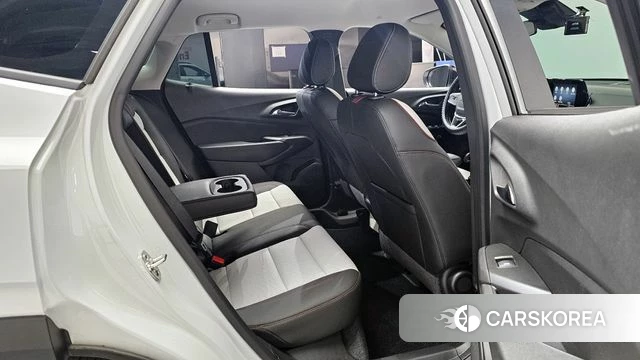 Chevrolet (GM Daewoo) Trax Crossover 2024 Белый из Кореи, фото 2