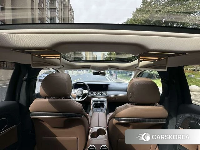 Mercedes-Benz E-class 2020 Белый из Китая, фото 2