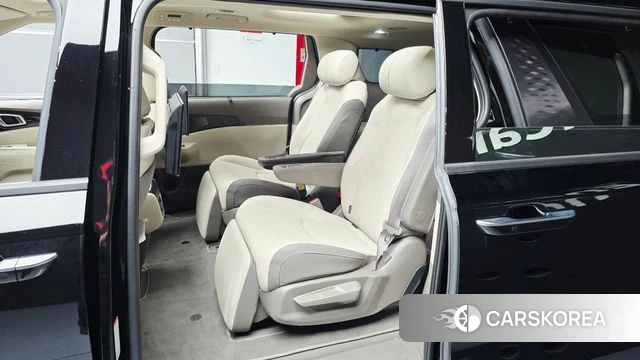 Kia The New Carnival 4th Generation 2025 Черный из Кореи, фото 2
