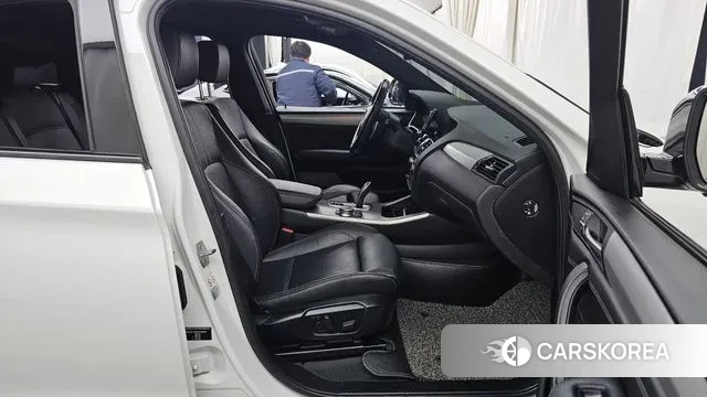 BMW X4 (F26) 2018 Белый из Кореи, фото 2