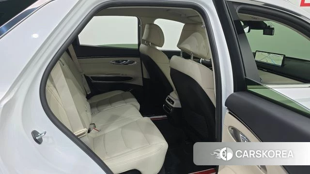Genesis GV70 2021 Белый из Кореи, фото 2