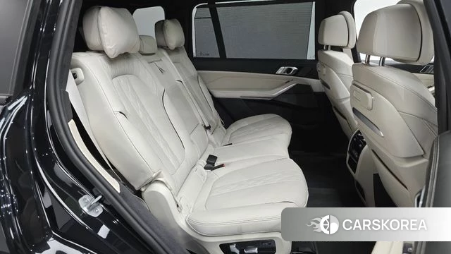 BMW X7 (G07) 2025 Черный из Кореи, фото 2