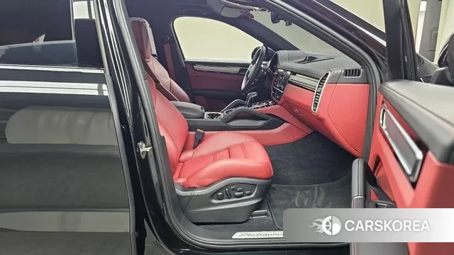 Porsche Cayenne (PO536) 2023 Черный из Кореи, фото 2