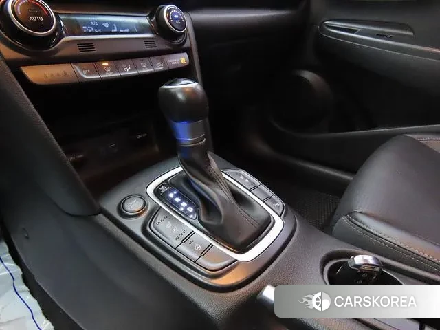 Hyundai Kona 2018 Белый из Кореи, фото 2