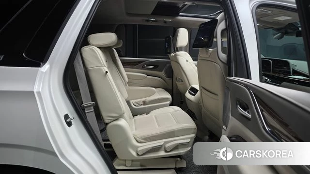 Cadillac Escalade 5th Generation 2024 Белый из Кореи, фото 2