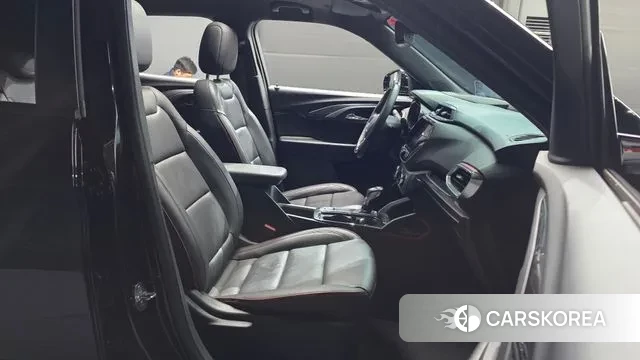 Chevrolet (GM Daewoo) Trailblazer 2022 Черный из Кореи, фото 2