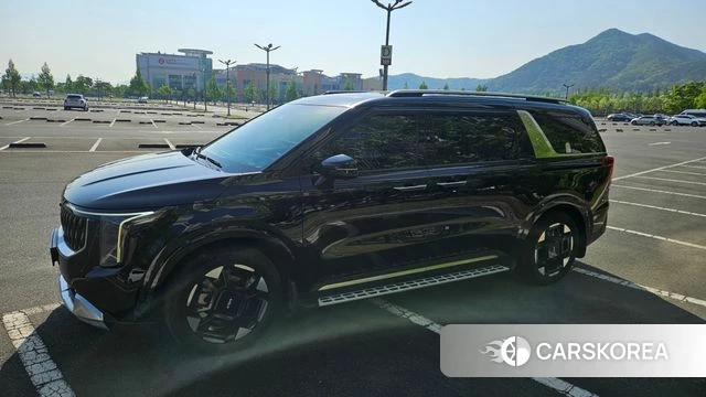 Kia The New Carnival 4th Generation 2024 Черный из Кореи, фото 2