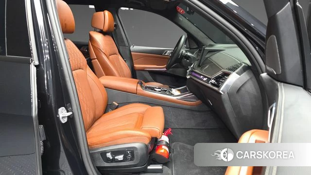 BMW X7 (G07) 2025 Черный из Кореи, фото 2