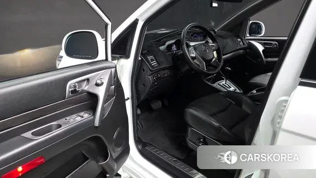 Ssangyong Korando Turismo 2019 Белый из Кореи, фото 2