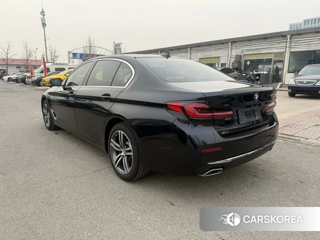 BMW 5 series 2021 Черный из Китая, фото 2