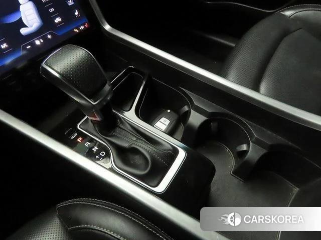 Ssangyong Torres 2022 Черный из Кореи, фото 2