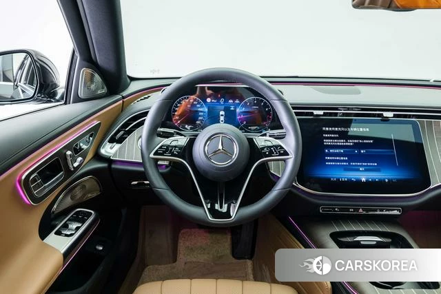 Mercedes-Benz E-class 2025 Черный из Китая, фото 2
