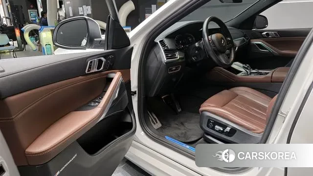 BMW X6 (G06) 2022 Белый из Кореи, фото 2