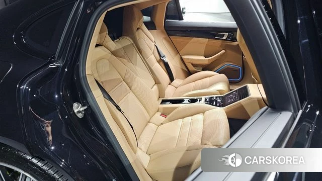 Porsche Panamera (971) 2023 Черный из Кореи, фото 2