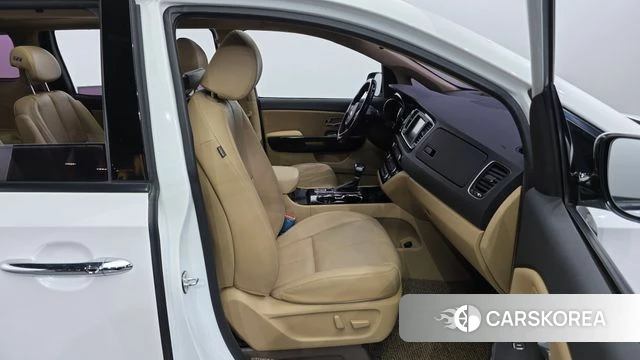Kia The New Carnival 2020 Белый из Кореи, фото 2