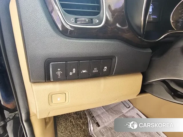 Kia The New Carnival 2018 Черный из Кореи, фото 2