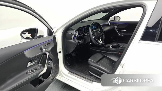 Mercedes-Benz A-Class W177 2022 Белый из Кореи, фото 2