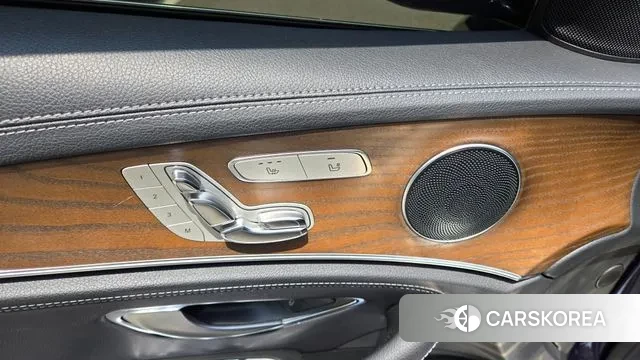 Mercedes-Benz E-Class W213 2018 Синий из Кореи, фото 2