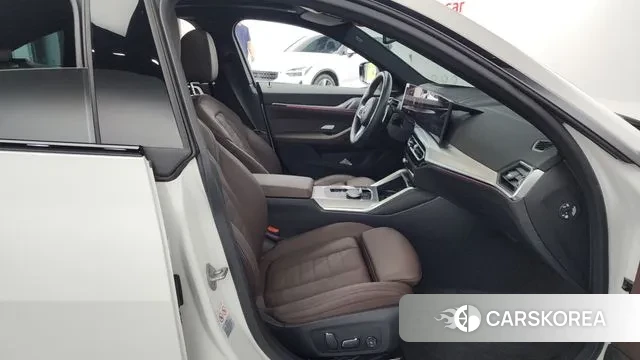 BMW 4 Series (G22) 2024 Белый из Кореи, фото 2