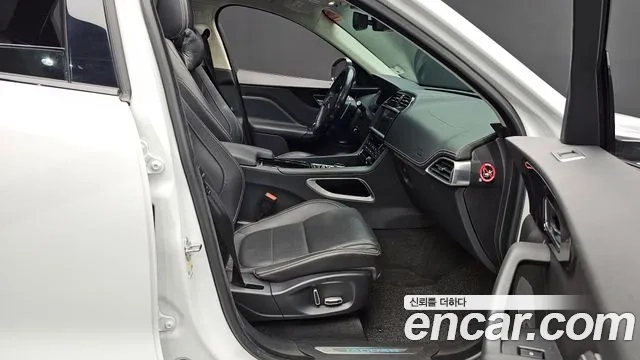 Jaguar F-PACE 2019 Белый из Кореи, фото 2
